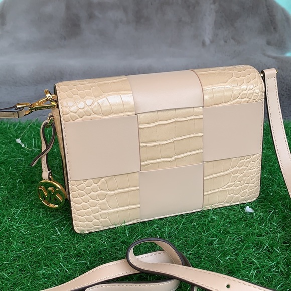 MICHAEL KORS MERCER SM CLUTCH XBODY BUFF - Picture 8 of 15